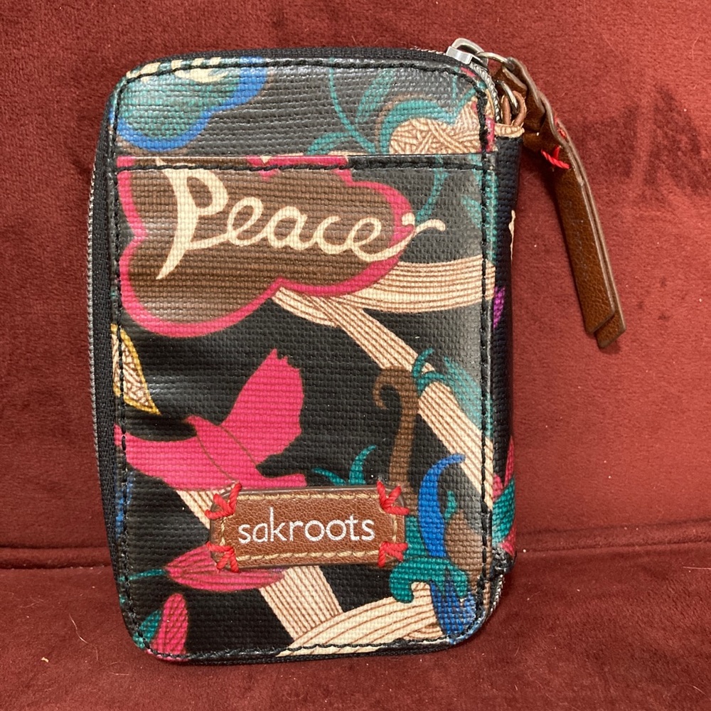 Sakroots like new birds & peace wallet